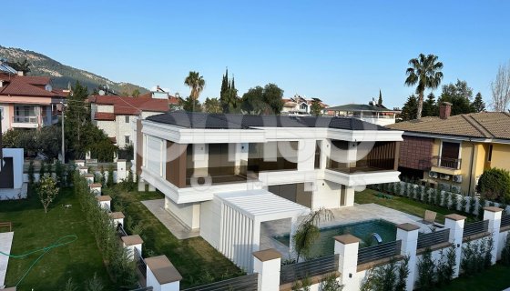 KEMER'DE DENİZE 900 MT FULL EŞYALI SÜPER LÜKS VİLLA